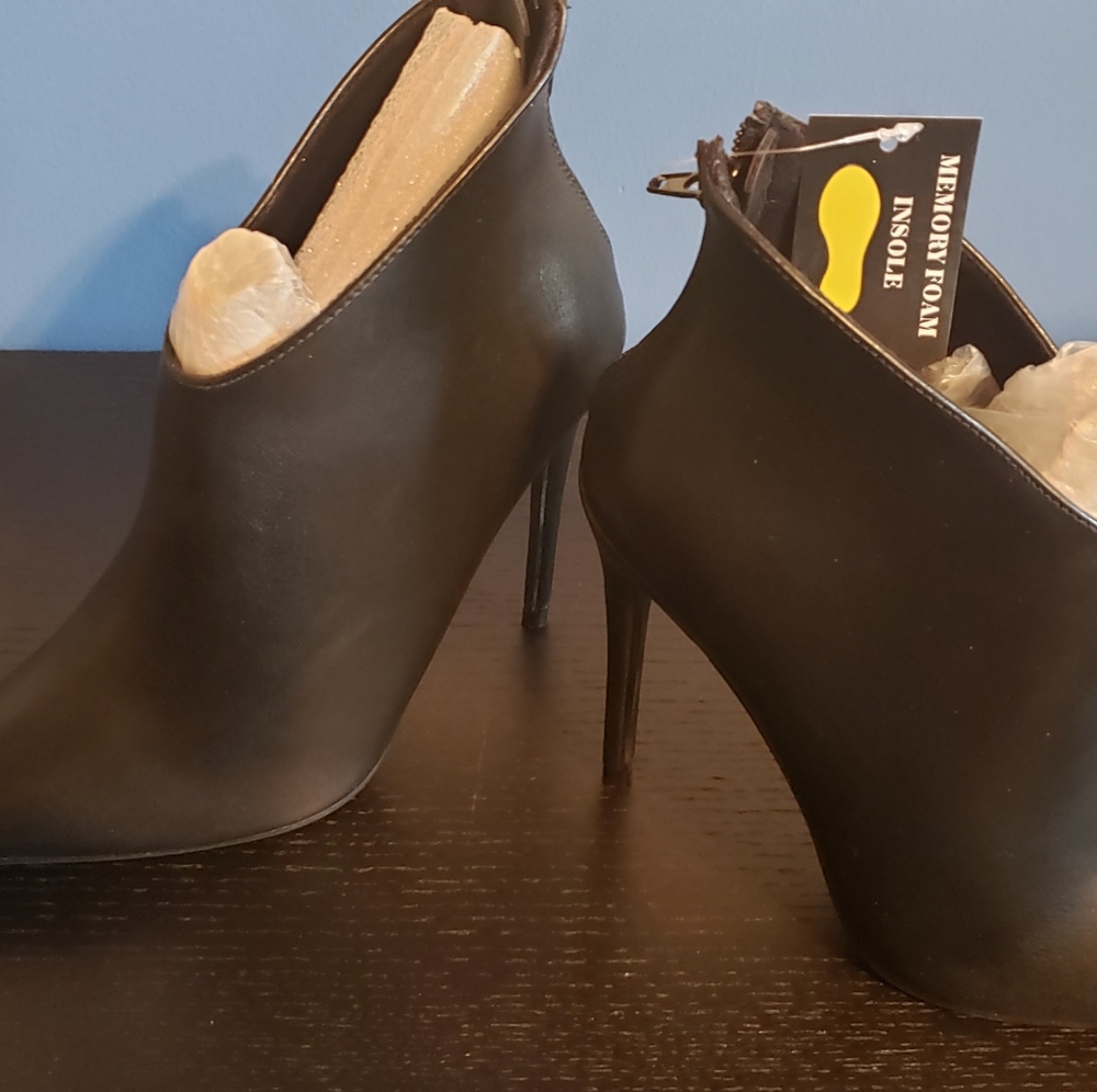 Fashion Nova Booties "it aint easy"